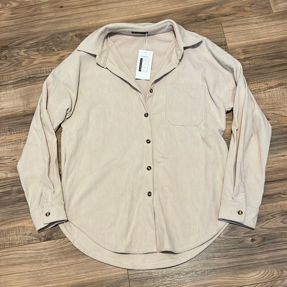 Amazon Women’s Tan Corduroy Shirt Size Small - Picture 1 of 2